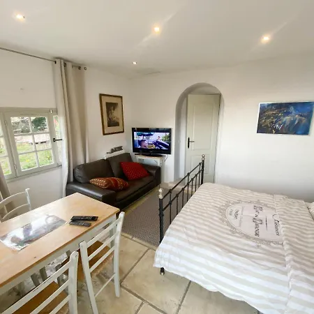 De La Croix Du Pape אזה