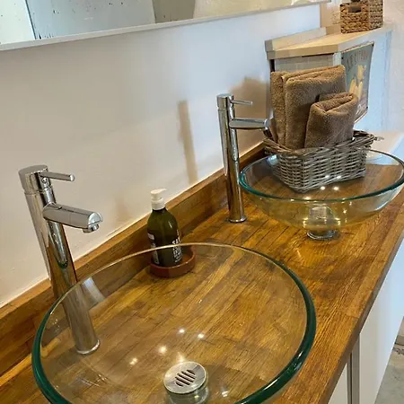 De La Croix Du Pape בית הארחה אזה