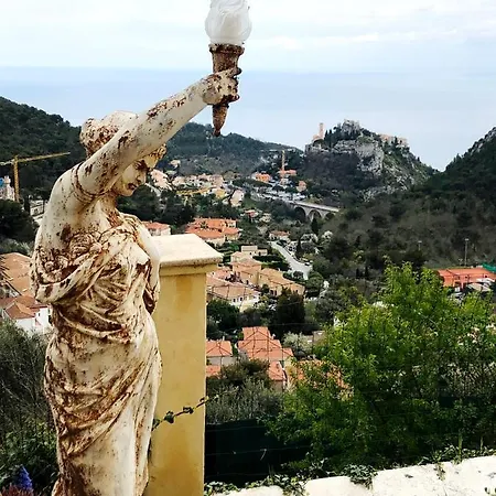 De La Croix Du Pape 3*